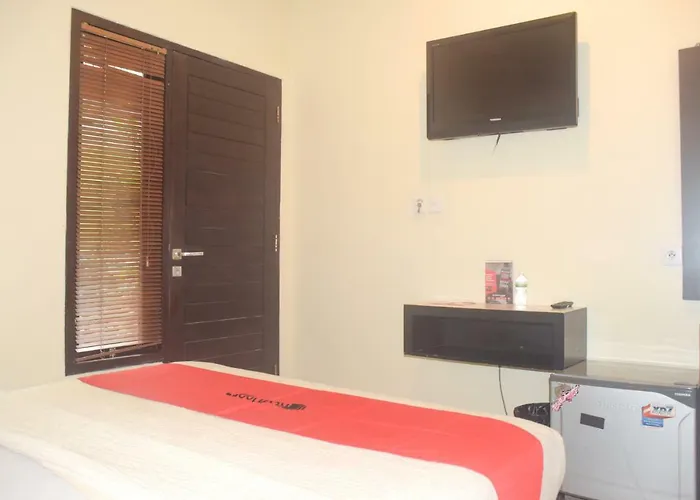 Hotel Reddoorz Near Ngurah Rai Airport 2*